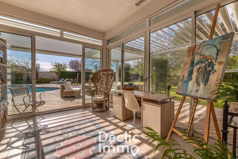 Maison - 235 m² - 7 pièces