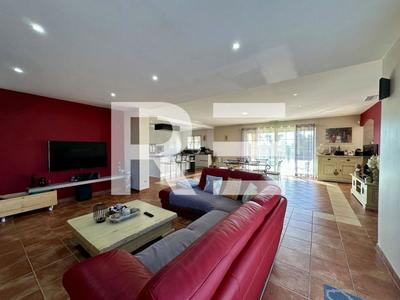 Villa - 176 m² - 7 pièces