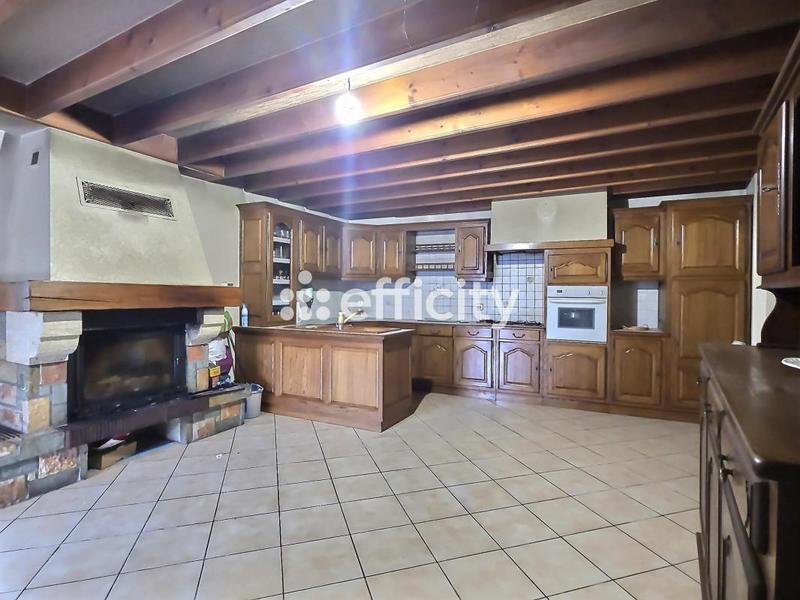 Maison - 180 m² - 7 pièces