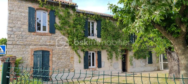 Mas - 150 m² - 7 pièces