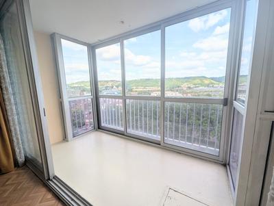 Appartement - 70 m² - 4 pièces