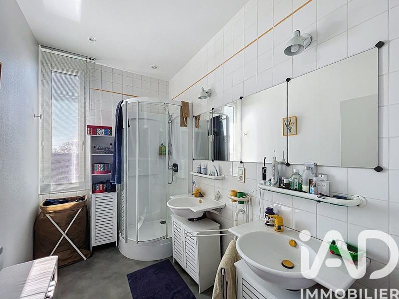 Maison - 453 m² - 12 pièces