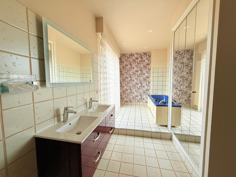 Maison - 160 m² - 6 pièces