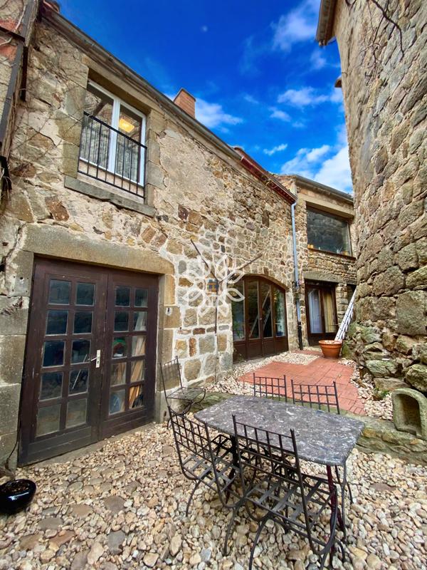 Maison de village - 200 m² - 6 pièces