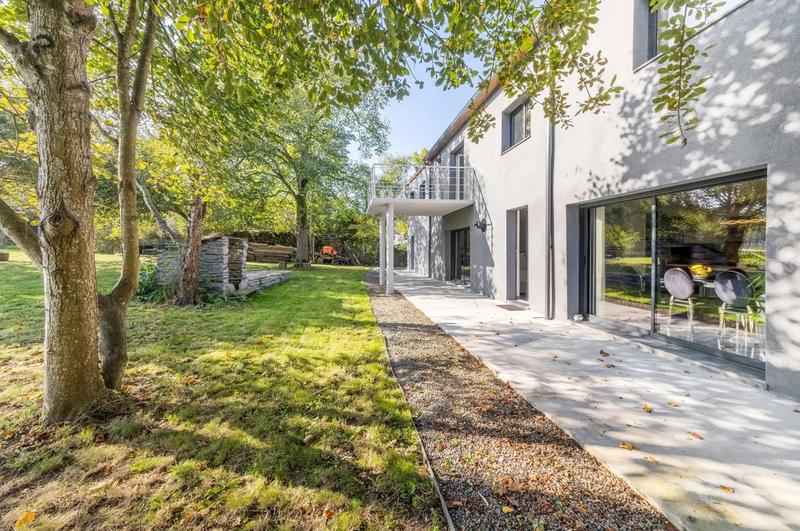 Maison - 190 m² - 10 pièces