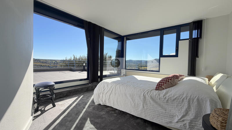 Maison - 258 m² - 7 pièces