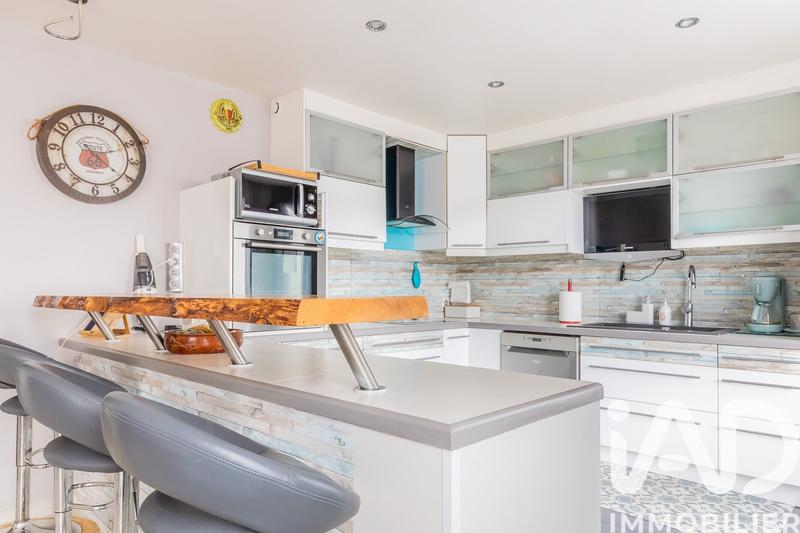 Maison - 162 m² - 10 pièces