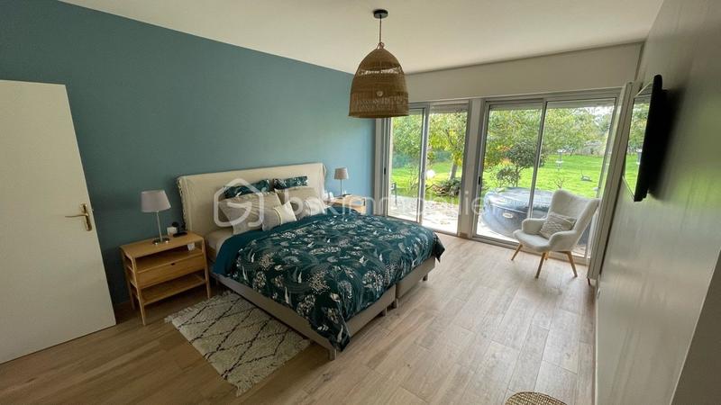 Maison d'architecte - 328 m² - 8 pièces