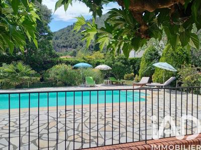 Maison - 167 m² - 7 pièces