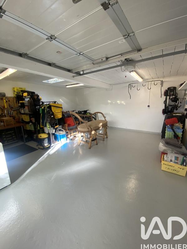 Maison - 210 m² - 7 pièces