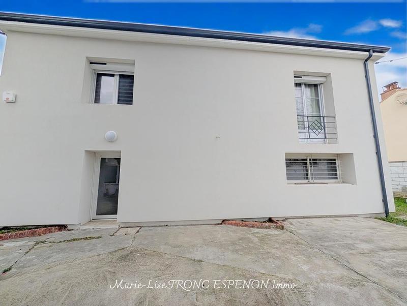Maison - 180 m² - 8 pièces