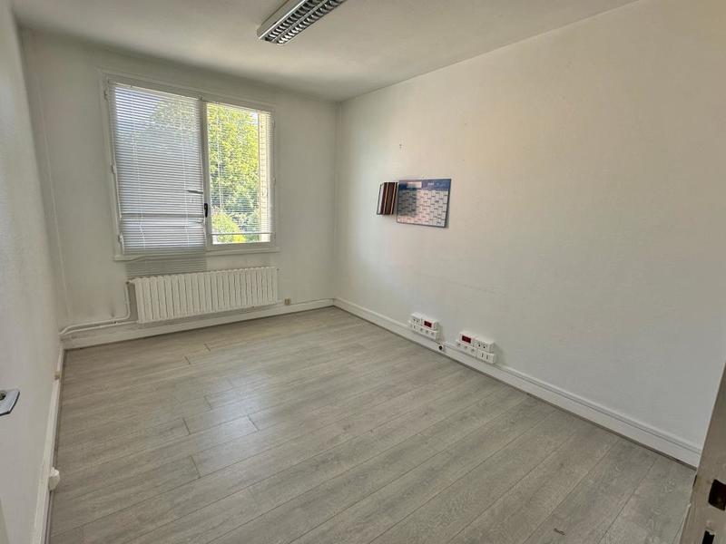 Bureau - 120 m²