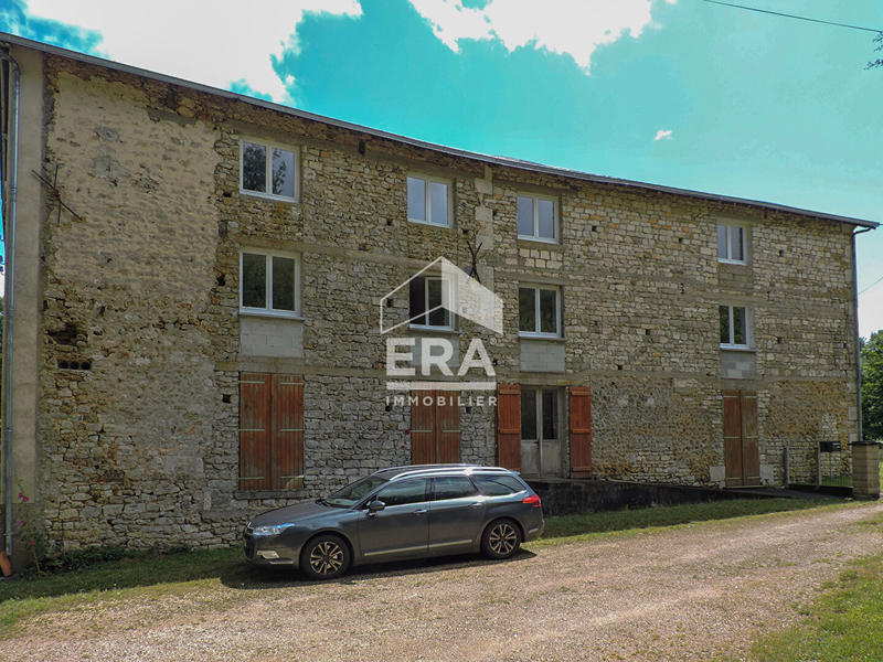 Maison - 558 m² - 20 pièces