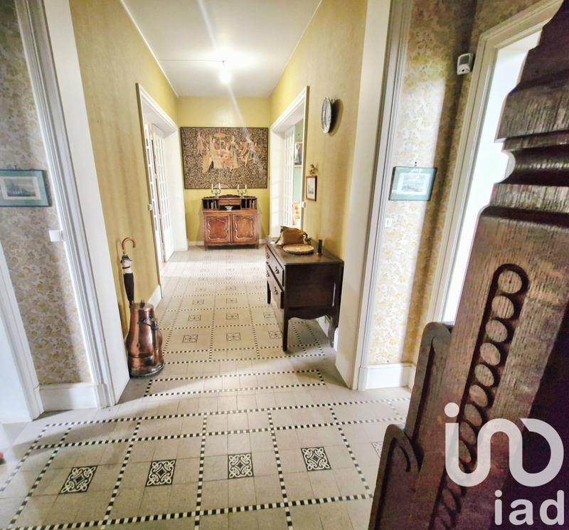 Maison - 350 m² - 13 pièces