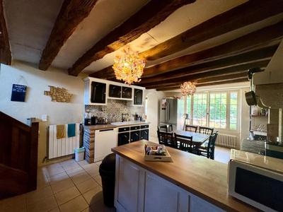 Maison - 281 m² - 9 pièces