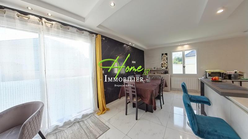 Maison - 95 m² - 5 pièces