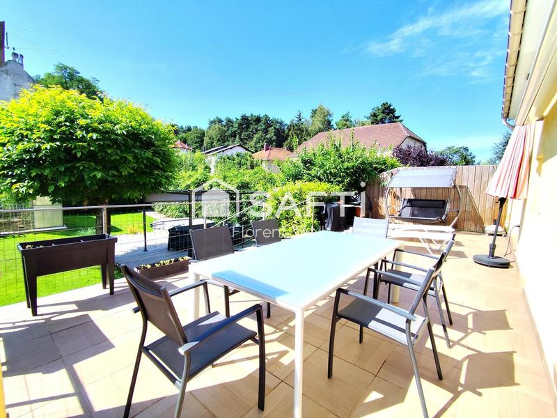 Maison - 150 m² - 9 pièces