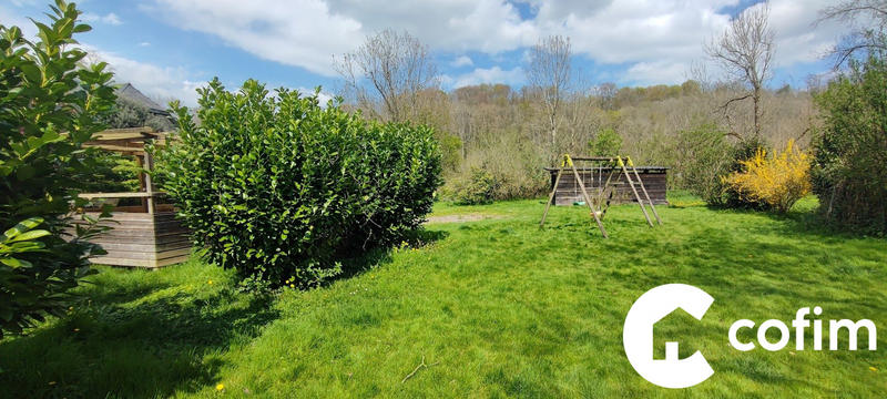 Maison - 196 m² - 8 pièces