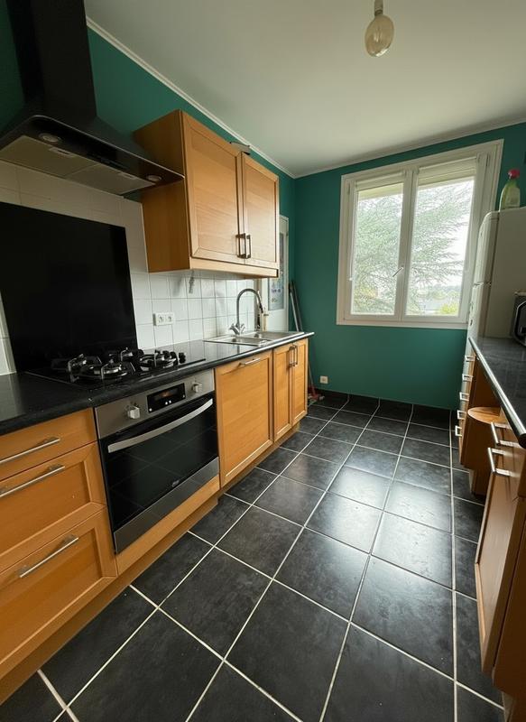 Appartement - 76 m² - 4 pièces