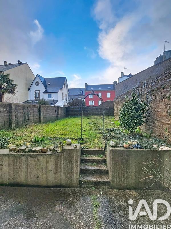 Maison - 203 m² - 10 pièces