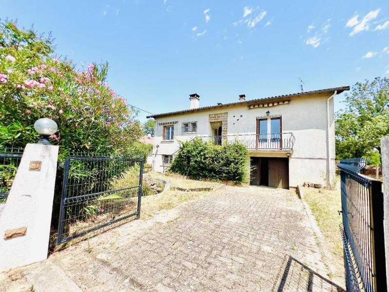 Maison - 97 m² - 5 pièces