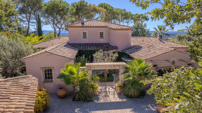 Bastide - 300 m² - 7 pièces