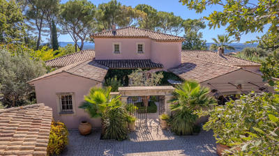 Bastide - 300 m² - 7 pièces