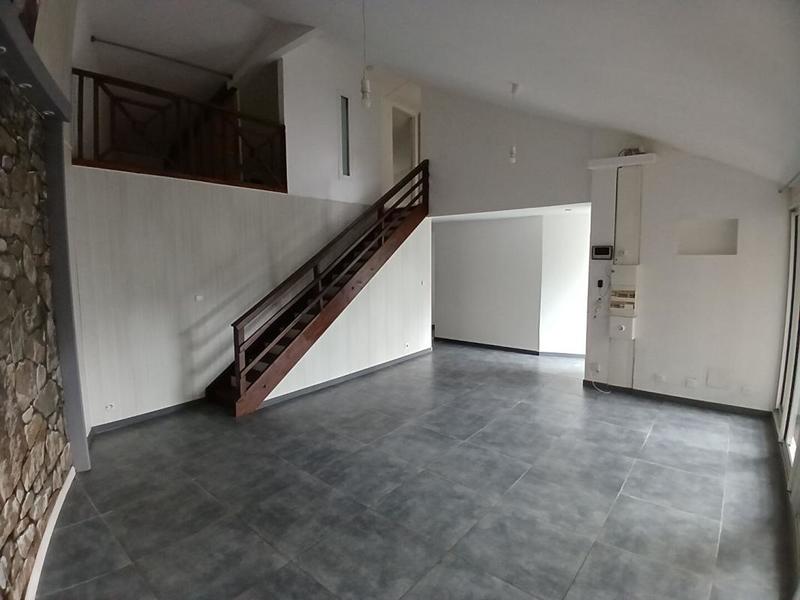 Maison - 91 m² - 4 pièces