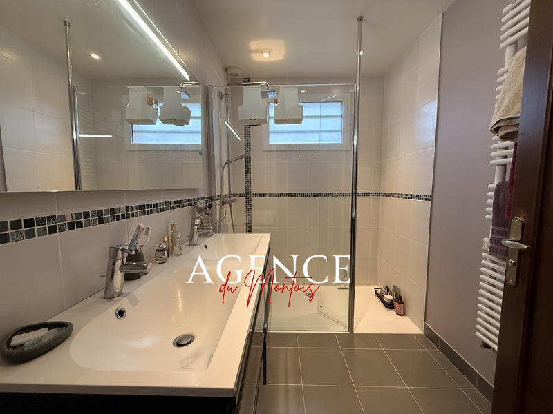 Maison - 156 m² - 7 pièces