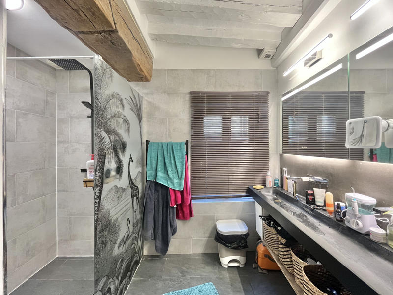 Maison - 93 m² - 5 pièces