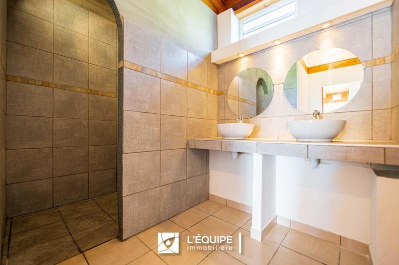 Villa - 120 m² - 6 pièces