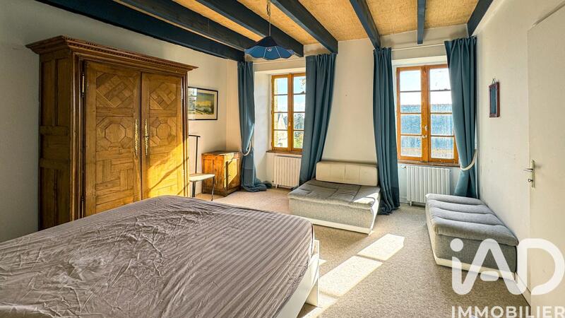 Maison - 278 m² - 12 pièces