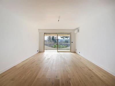 Appartement - 83 m² - 3 pièces