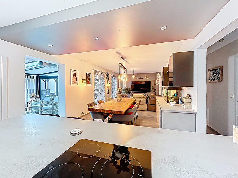 Maison - 133 m² - 6 pièces