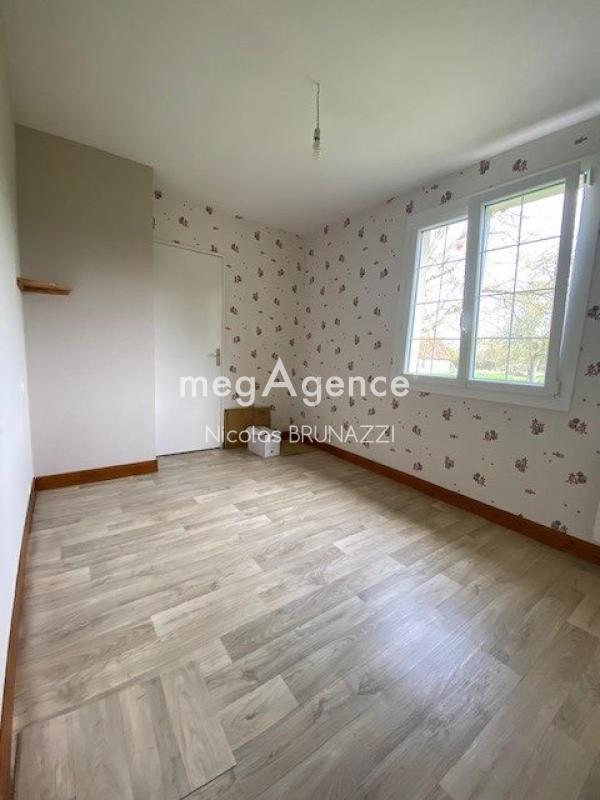 Propriété - 88 m² - 4 pièces