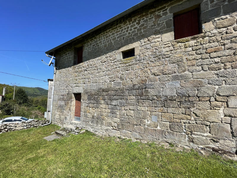 Maison de village - 94 m² - 4 pièces