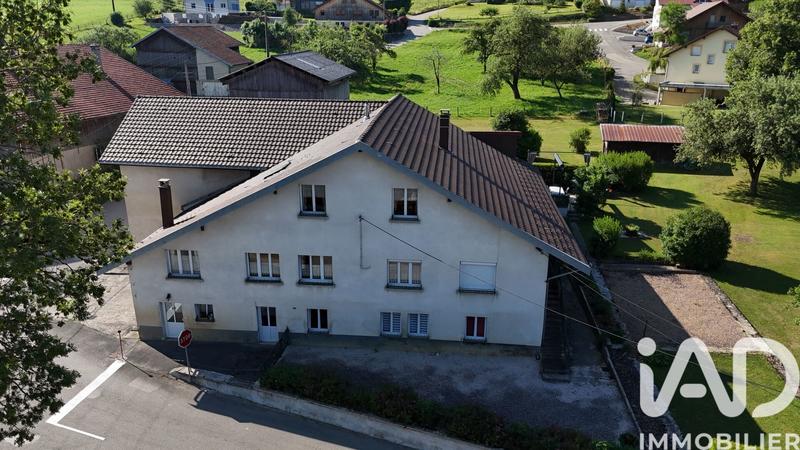 Appartement - 222 m² - 6 pièces