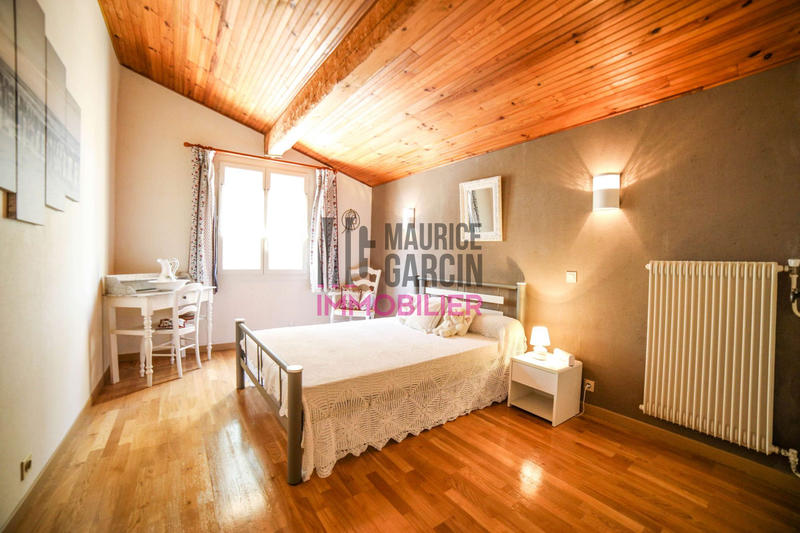 Maison - 170 m² - 13 pièces