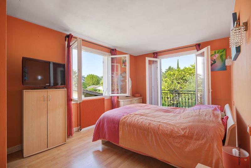 Maison - 217 m² - 7 pièces