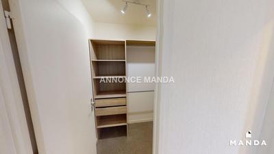 Chambre - 9 m² - 6 pièces