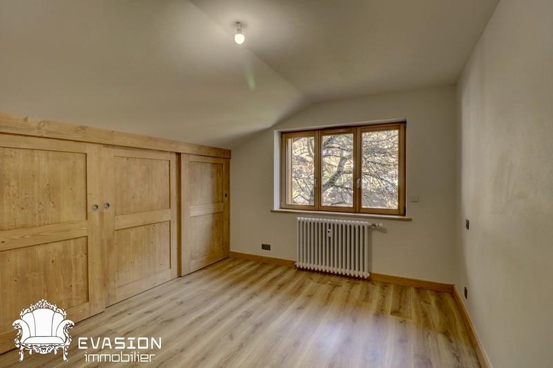 Appartement - 111 m² - 4 pièces