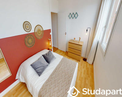 Chambre - 80 m² - 1 pièce