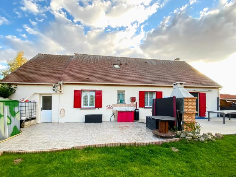 Maison - 140 m² - 5 pièces