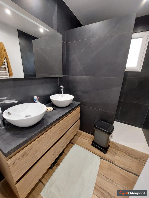 Maison - 103 m² - 5 pièces