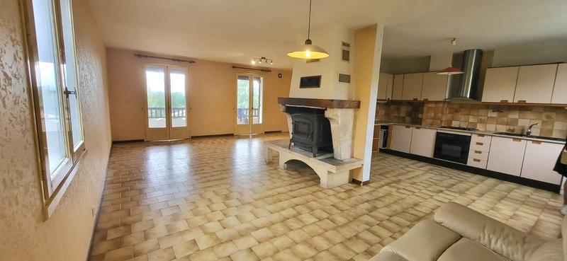 Maison - 148 m² - 7 pièces