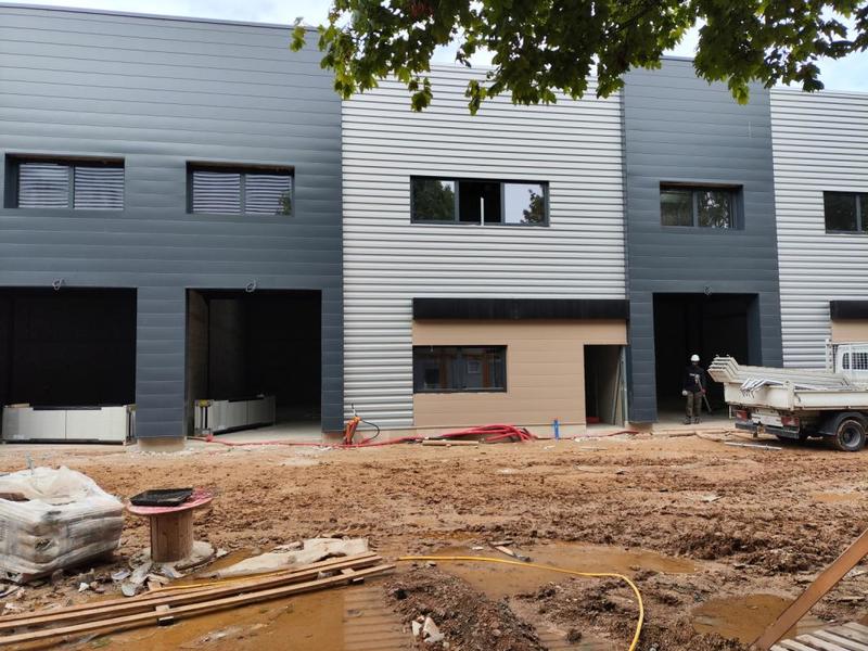 Local d'activités - 229 m²