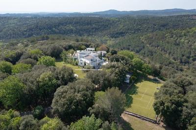 Villa - 630 m² - 10 pièces