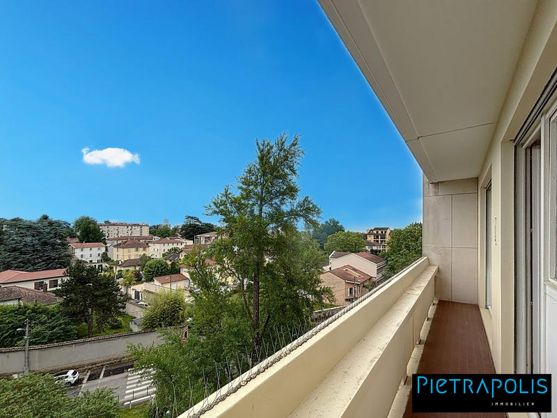 Appartement - 83 m² - 3 pièces