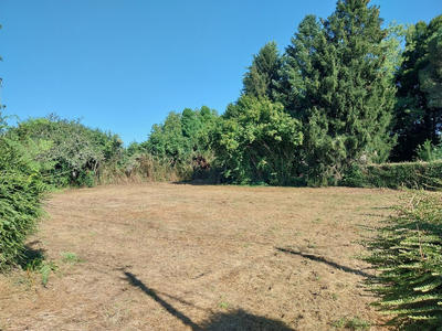 Terrain - 825 m²