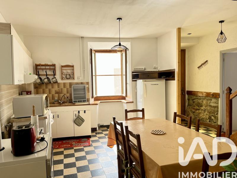 Maison de village - 97 m² - 5 pièces